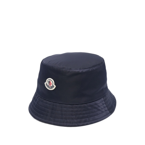 logo-patch bucket hat