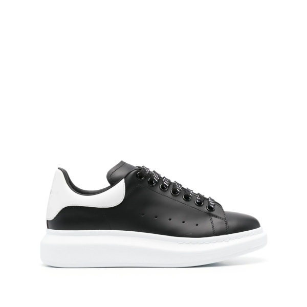 Oversized sneakers