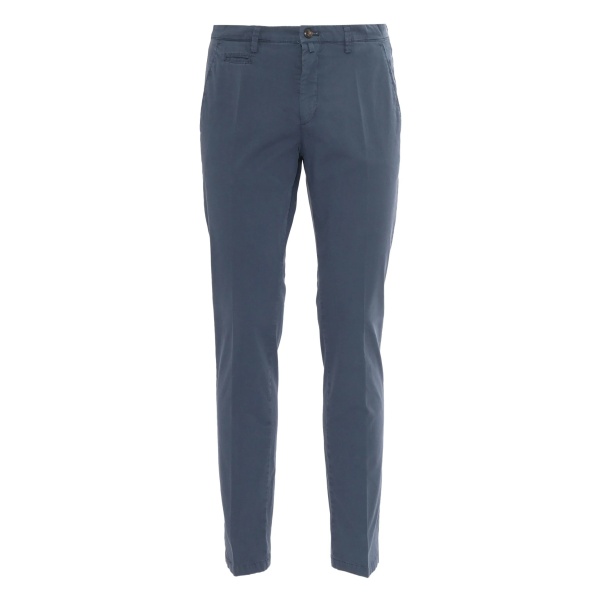 pleated-pocket trousers