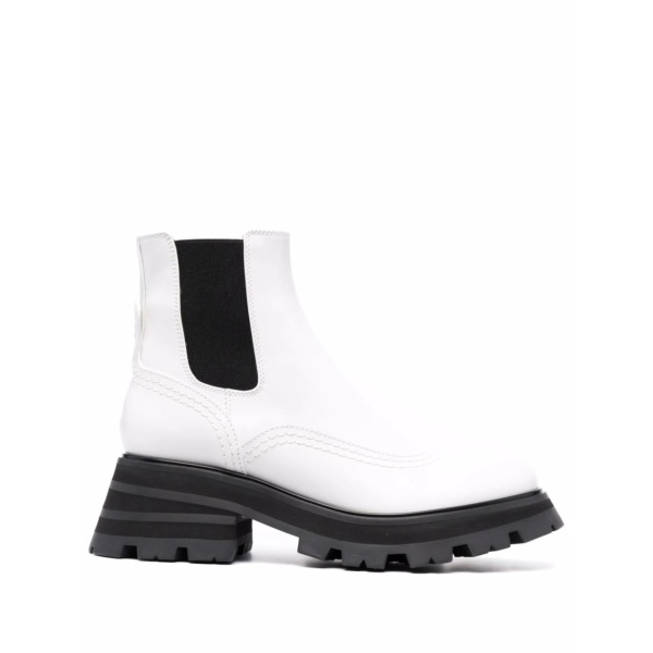 Wander ridged-sole leather boots