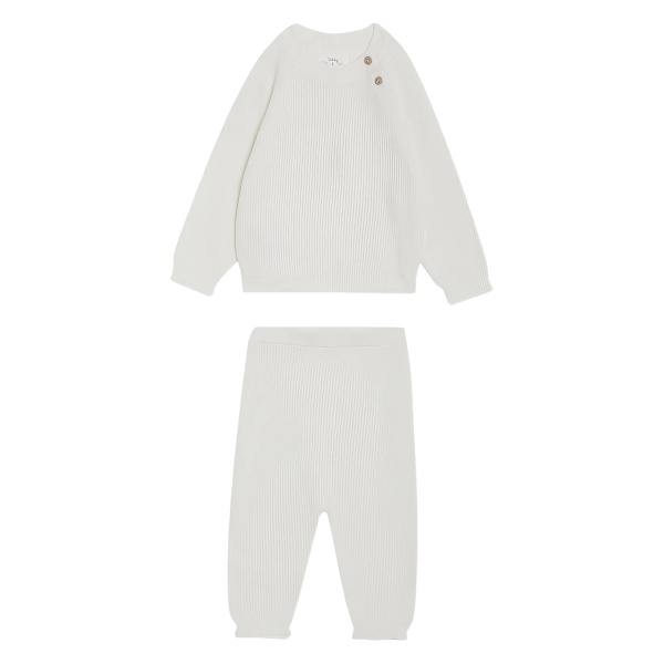 button-detailed trousers set