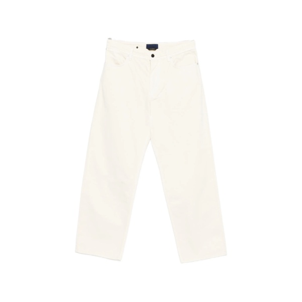 buttoned jeans
