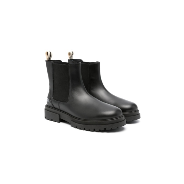 Chelsea leather boots