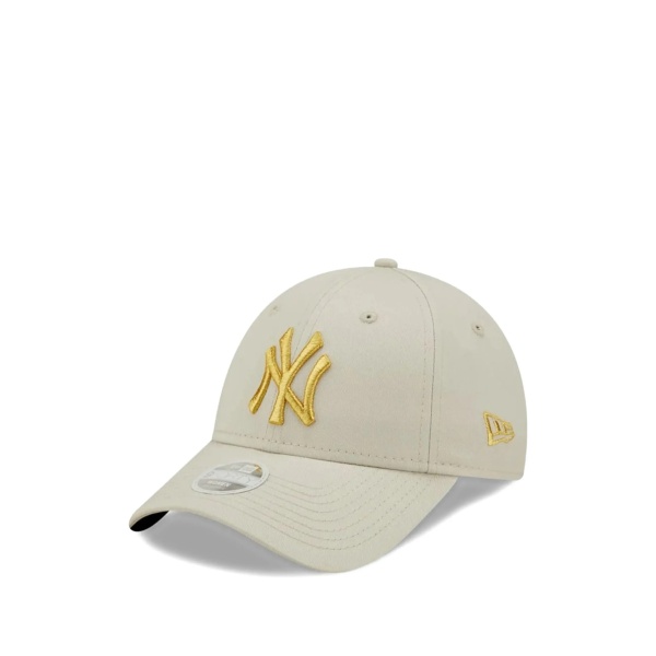 embroidered baseball cap