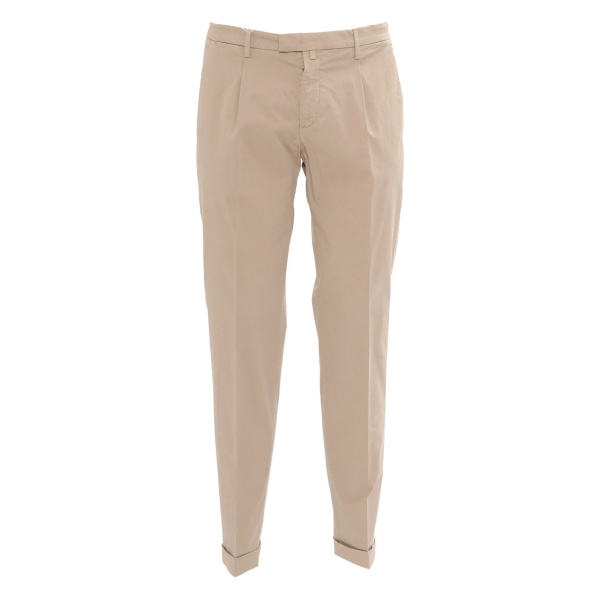 pleated-cuffed tailored trousers