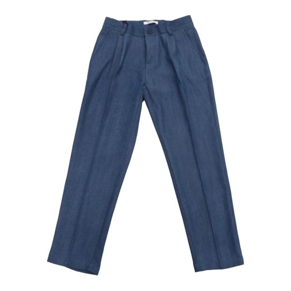 pleated trousers