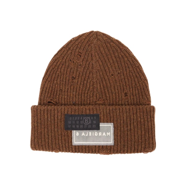 ribbed-knit beanie