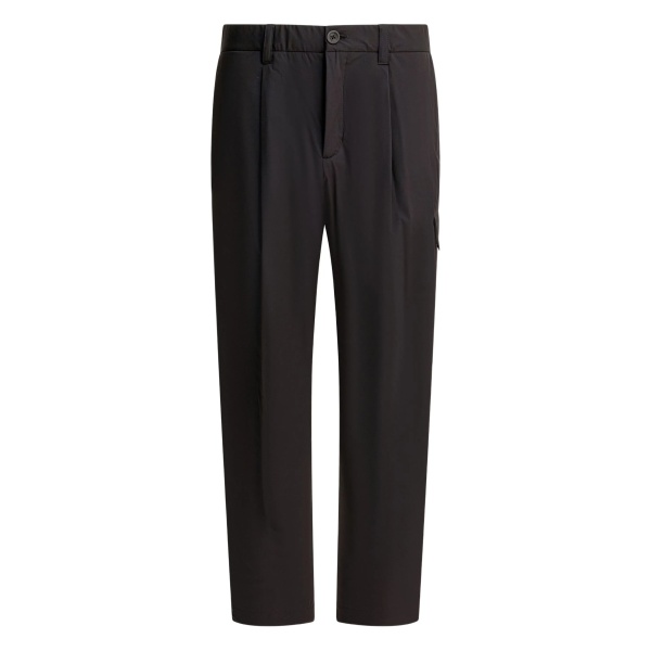 straight-leg trousers