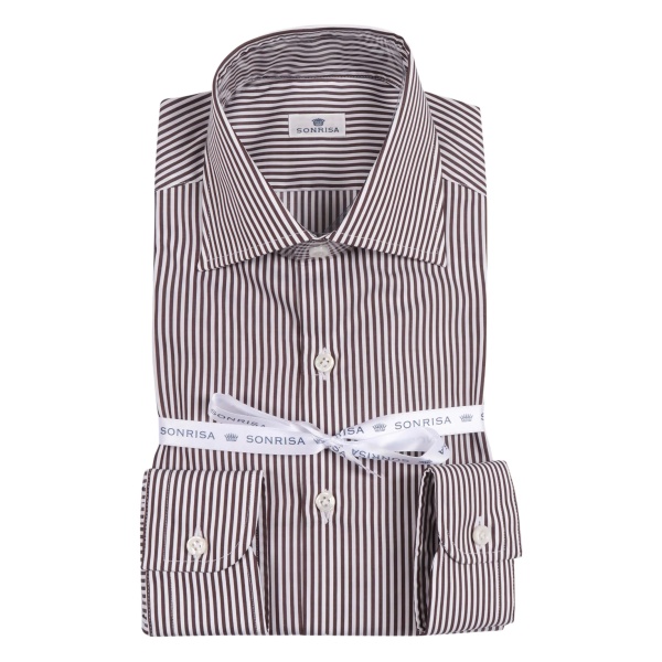 striped shirt