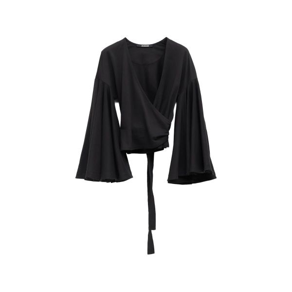 tie-fastening blouse
