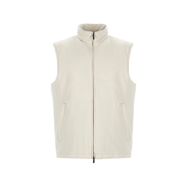 zip-fastening gilet