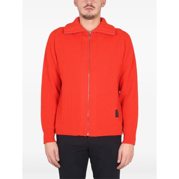 zipped-ribbed knitwear