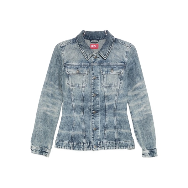 button-fastening denim jacket