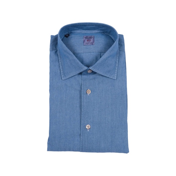 buttoned shirt