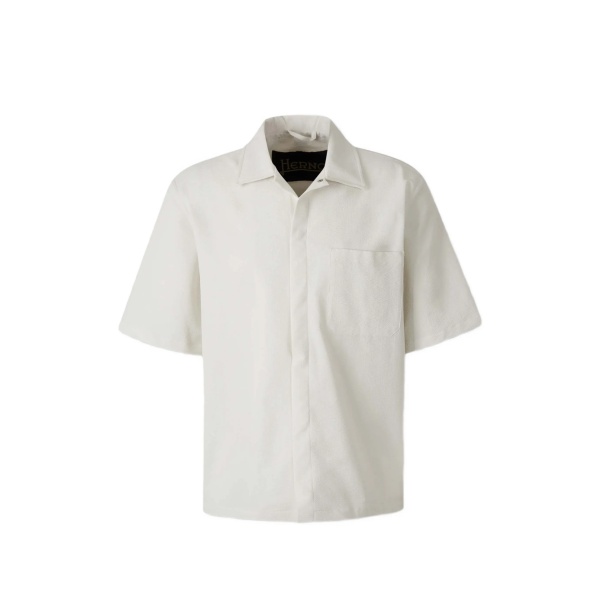 chest-pocket shirt
