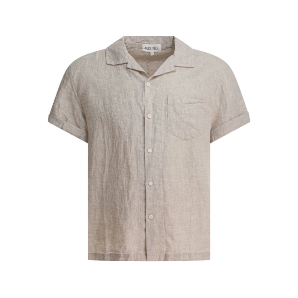 chest-pocket short-sleeve shirt