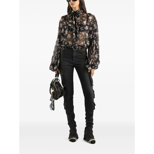 floral blouse