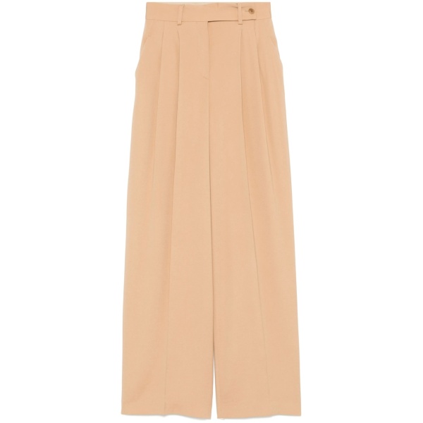 pleated trousers