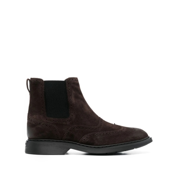 slip-on Chelsea boots