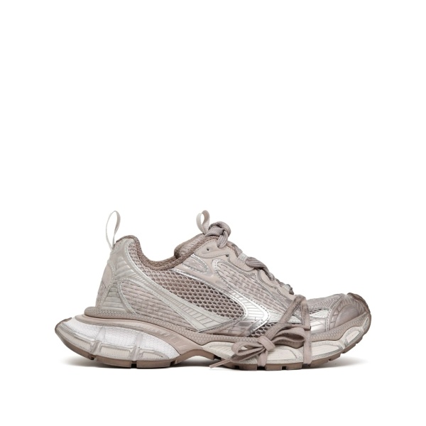 3XL sneakers