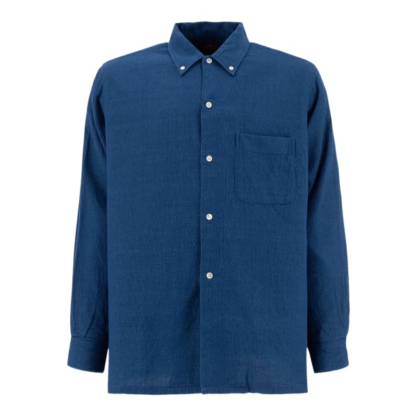 button-fastening pocket shirt