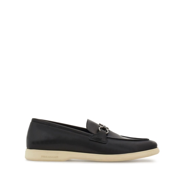 Gancini-plaque leather loafers