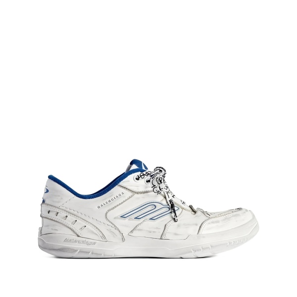 Hamptons sneakers