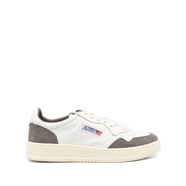 Medalist low sneakers