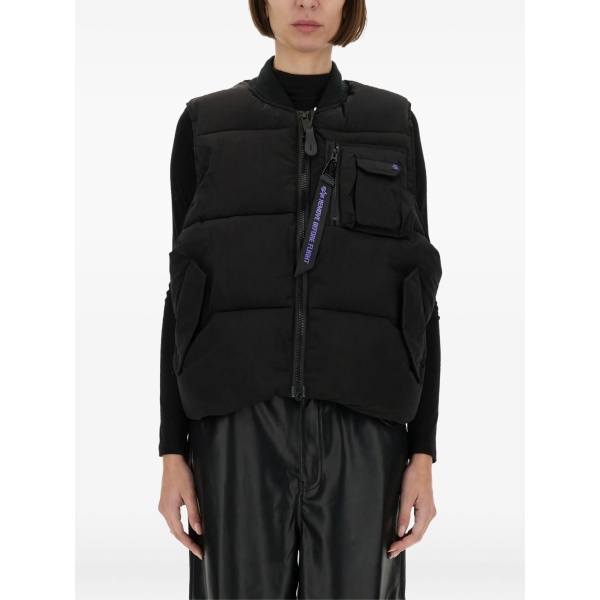 quilted chest-pocket gilet