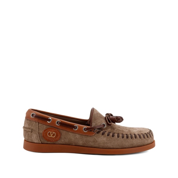 tassel-embellished loafers