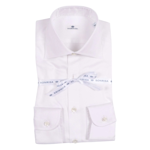 buttoned shirt