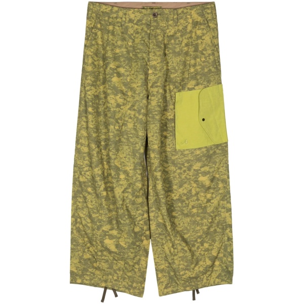 camouflage-print wide-leg trousers