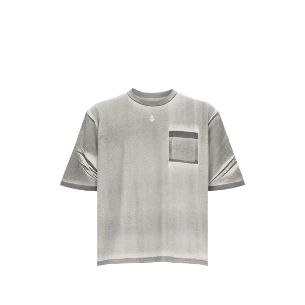 chest-pocket t-shirt