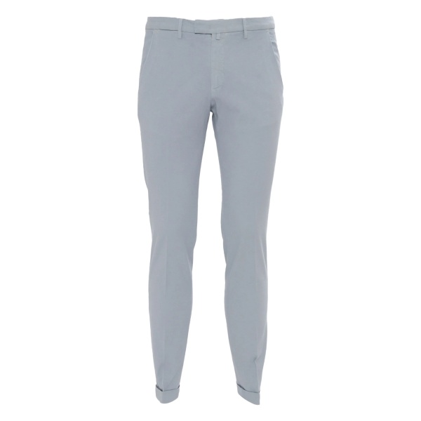 cuffed straight-leg trousers