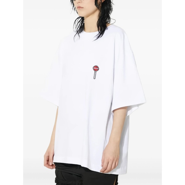 embroidered T-shirt