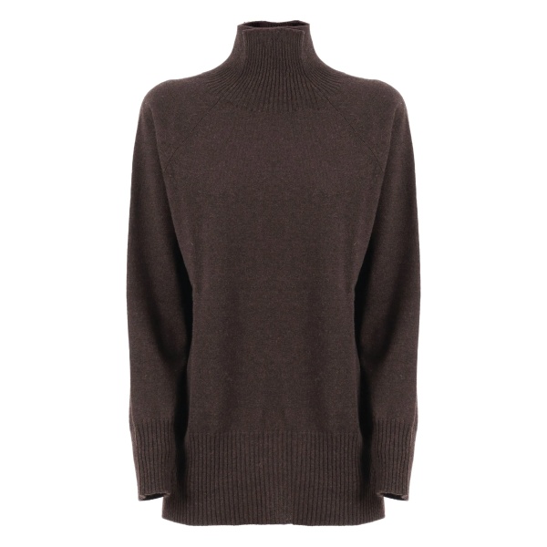raglan-sleeve turtleneck sweater