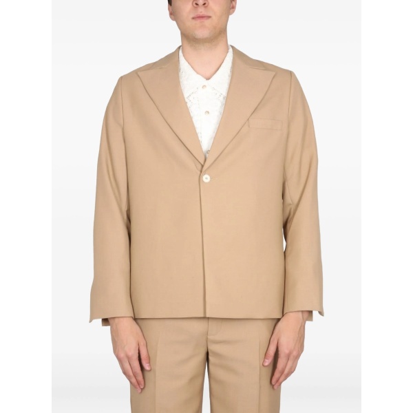 single-breasted jacket