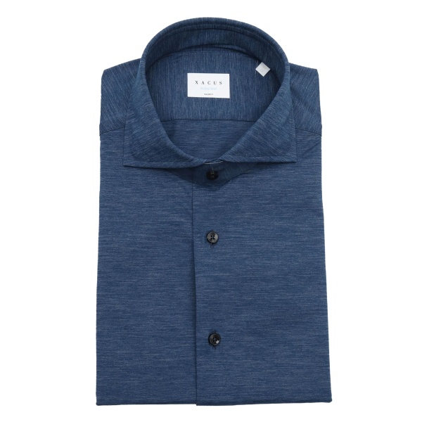 spread-collar shirt
