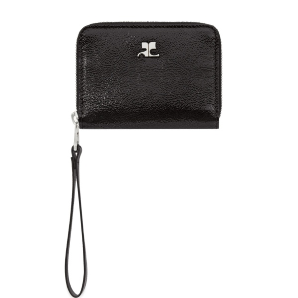 zipped wallet
