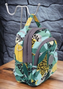 Mini rucsac multifunctional R603, material impermeabil, curea reglabila si detasabila, 20x19x11cm - Img 2