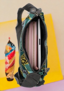 Geanta de umar femei R523, material rezistent, curea reglabila, buzunare laterale cu fermoar, 27x20x10cm - Img 6