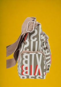 Geanta de umar femei R525, material rezistent, curea reglabila, buzunare laterale cu fermoar, 27x20x10cm - Img 3