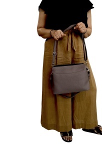 Geanta de dama crossbody, design minimalist texturat, compartimentare multipla, curea ajustabila, R87010, kaki inchis - Img 6