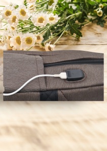 Rucsac cu port USB R7009, material textil rezistent, 42x30x14cm, Maro - Img 5