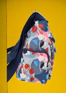 Geanta de umar femei R526, material rezistent, curea reglabila, buzunare laterale cu fermoar, 27x20x10cm - Img 3