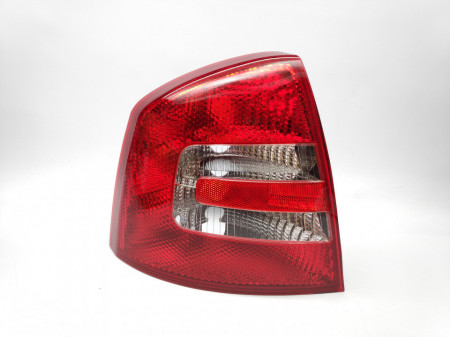 Farolim Esquerdo Skoda Octavia 4P 04-08