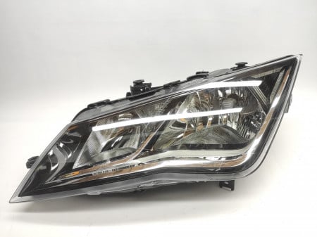 Farol Esquerdo Seat Leon 17-20