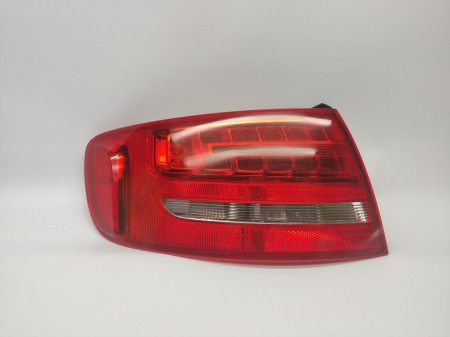 Farolim Esquerdo Led Audi A4 B8 08-11 Avant