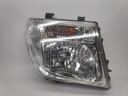 Farol Direito Nissan Navara D40 / Nissan Pathfinder 05-08