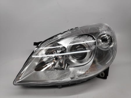 Farol Esquerdo Mercedes W245 Class B 05-11